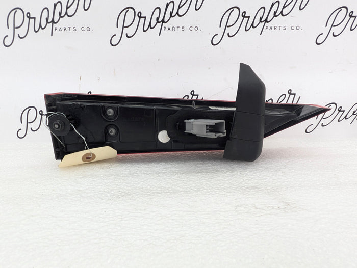 2021 Volvo V60 T6 R-Design Rear Right/Passenger Side Inner Hatch Tail Light 31468187 *DAMAGED*