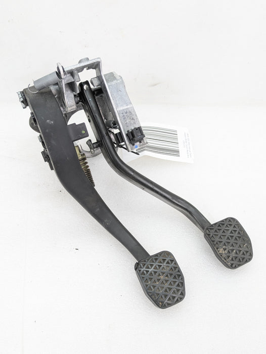 BMW E92 E93 E90 E91 335xi 330xi 328xi 325xi 323i Manual Transmission Clutch & Brake Pedal Assembly 6761310