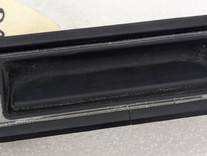 2021 Volvo V60 T6 R-Design Rear Reverse Camera & Hatch Release Handle 32149879 *DAMAGED*