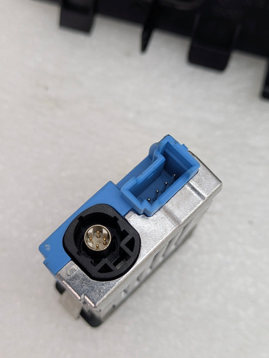 BMW G22 G23 G20 G26 430ix 330ix 330ex USB-C Charging Port/Trim 8711939/6807232