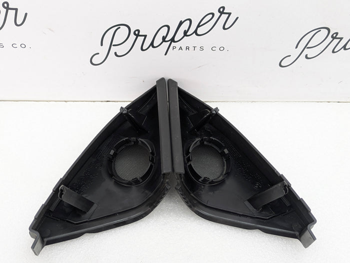 BMW E88 E82 135i 128i Left/Right Door Hifi Tweeter Speaker Trim Set Pair 51337199597/51337199598