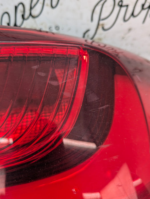 BMW F22 F23 228xi M240xi M235xi 230xi F87 M2 Pre-LCI Right/Passenger Side Tail Light Assembly 7295428