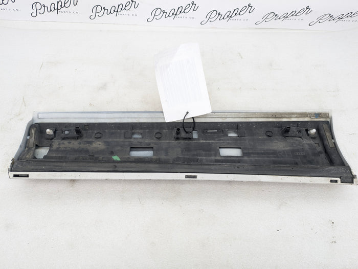 2016-2018 Audi 8U Q3 Rear Right Lower Door Molding Trim Cortina White 8U0853970