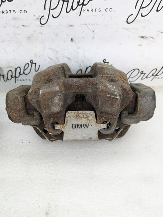 BMW F22 F23 228xi 230xi 228i 230i Front Left/Right Brake Caliper Set 34116857687/34116857688