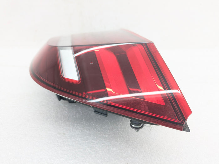 BMW F15 X5 35iX Left/Driver Side Inner Hatch Tail Light 7329045 *DAMAGED*