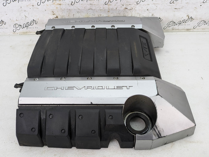 2010-2015 Chevrolet 2SS LS3 V8 Factory Engine Cover & Bracket 92246784 *Damaged*