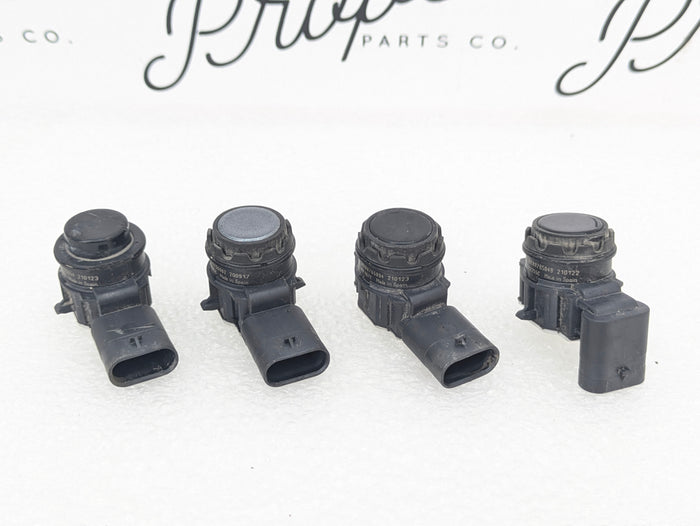 2021 Volvo V60 T6 R-Design Front Bumper PDC Sensor Set 39794576 *DAMAGED*