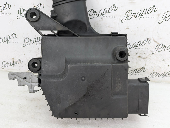 BMW E92 E90 E93 335xi 335i E82 E88 135i N55 Engine Intake Air Box Filter Housing 7599284