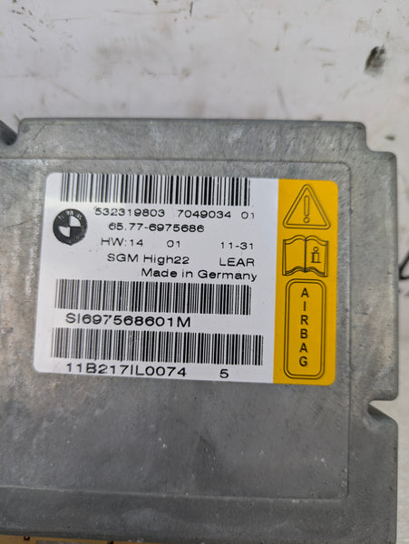 BMW E60 E61 530xi High 22 Gateway ECU SGM LEAR Control Module 6975686