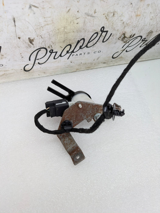 Chevrolet C7 Corvette Stingray Z51 Brake Pedal Position Sensor W/Bracket 25888497