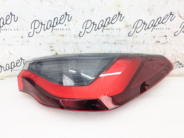 BMW G22 G26 430ix M440ix G82 M4 Pre-LCI Rear Right/Passenger Side Outer LED Tail Light Assembly 63217477606