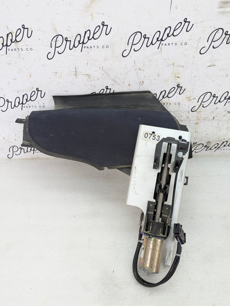 Porsche 996.2 911 Carrera 4 Cabriolet Convertible Right/Passenger Side Rear C Pillar Top Flap & Motor Assembly 99662412500