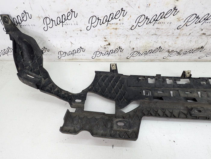 BMW G20 330ix 330ex M Sport Rear Bumper Lower Center Bumper Support Bracket Mount 8069392
