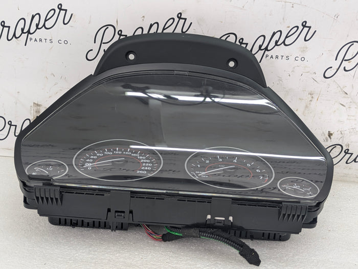 BMW F32 435xi 435i Gauge/Instrument Cluster KM/H 9232895