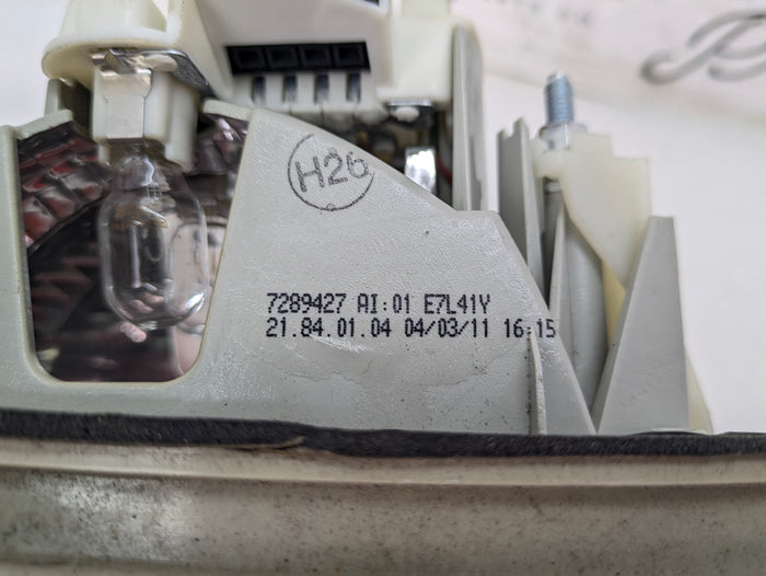 BMW E90 335xi 328xi 325xi 323i LCI Left/Driver Side Rear Inner Trunk Tail Light 7289427