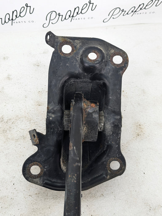 2016-2018 Audi 8U Q3 Quattro AWD Right Rear Control & Trailing Arm Perch Set 1K0501529F