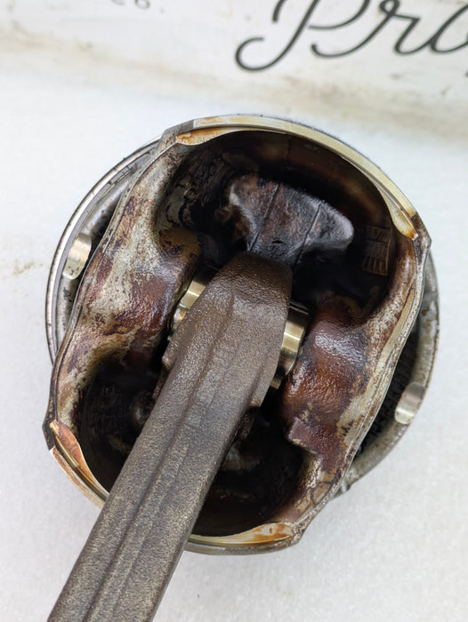 BMW F3X E9X E82 E88 F22 F23 F10 E70 F15 N55 Engine Piston & Connecting Rod #1 11258619196/11247624615