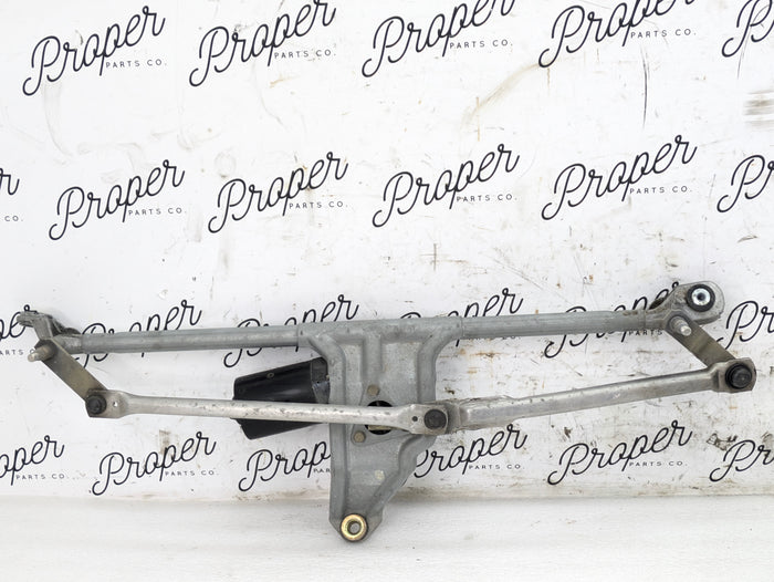 Porsche 996.2 911 Carrera 4 Windshield Wiper Linkage Assembly W/Motor
