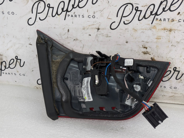 BMW F36 F33 F32 435xi 428i 440i 428i Pre-LCI Right/Passenger Side Inner Tail Light 7296102