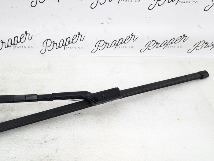 2021 Volvo V60 T6 R-Design Front Left/Right Windshield Wiper Arm Set W000096128/W000092558
