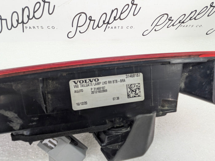 2021 Volvo V60 T6 R-Design Rear Right/Passenger Side Inner Hatch Tail Light 31468187 *DAMAGED*