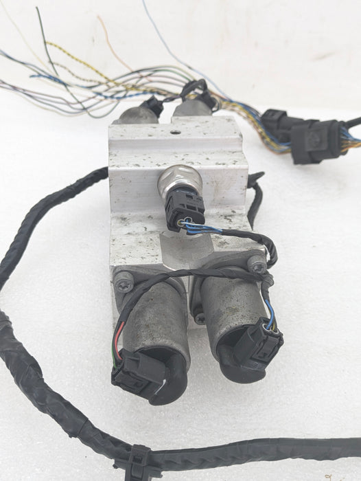 BMW E70 X5 M/E71 X6 M Dynamic Drive Adaptive Suspension Hydraulic Valve Block 37206794578