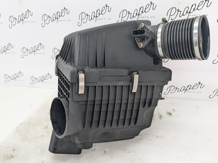 BMW E60 E61 M5/E63 E64 M6 Right/Passenger Side Intake Air Box Filter Housing & MAF 7839023/7834213