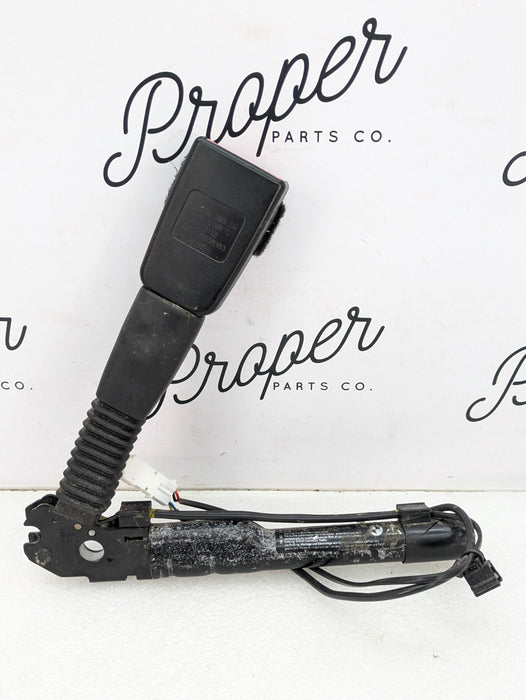 BMW F30 F31 F32 F34 F36 F80 335xi 340xi 328xi 330xi 320xi M3 Front Right/Passenger Side Seat Belt Buckle 7259388