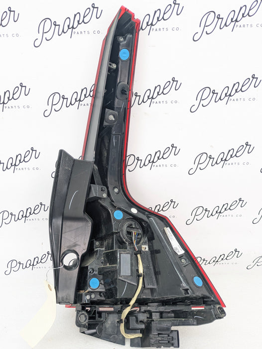 2021 Volvo V60 T6 R-Design Rear Left/Driver Side Outer Tail Light 32291360