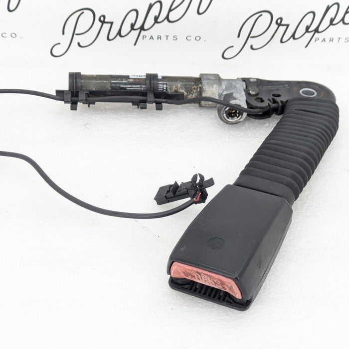 BMW E46 330i 328i 325i 323i Sedan/Wagon Front Left Seat Belt Buckle Tensioner Receiver 8257789