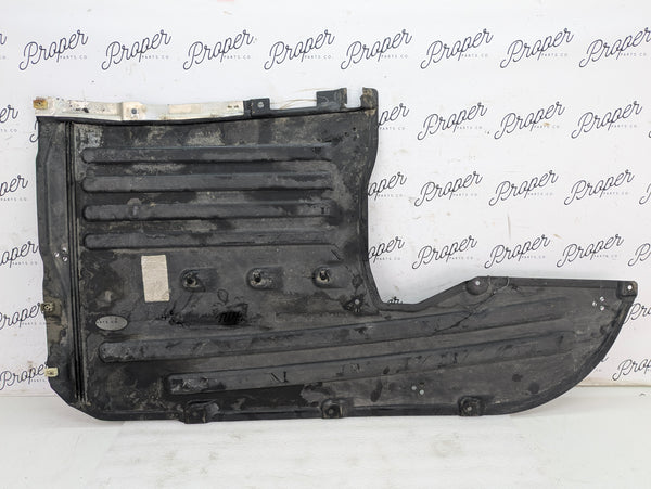 BMW G20 330ix M340ix G22 G23 430ix M440ix AWD Center Underbody Splash Shield 7447151 *DAMAGED*