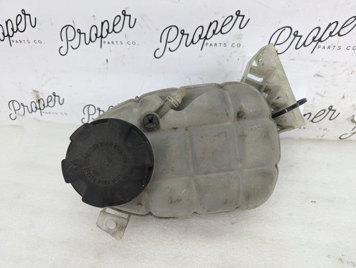 *Damaged*BMW F30 F32 F33 F36 335xi 335i 435xi 435i N55 Coolant Reservoir Expansion Tank 7609468