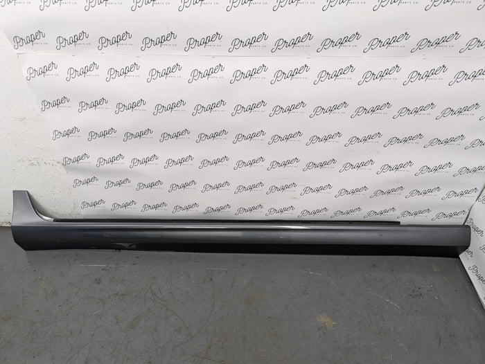 2021 Volvo V60 T6 R-Design Right/Passenger Side Skirt Osmium Gray Metallic (714) 31448912
