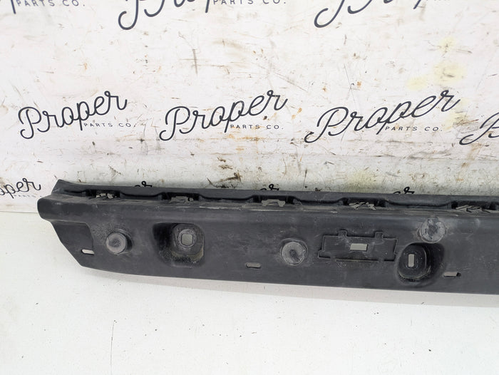 BMW G22 G23 G82 G83 430ix M440ix M4 Rear Bumper Center Mounting Bracket Support 7490723