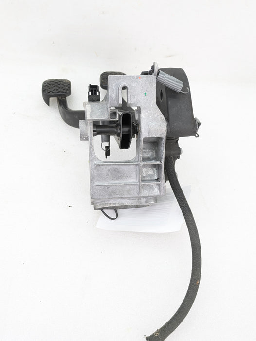 BMW E92 E93 E90 E91 335xi 330xi 328xi 325xi 323i Manual Transmission Clutch & Brake Pedal Assembly 6761310