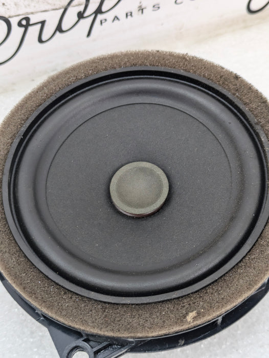 BMW F22 F23 228xi M235xi 230xi M240xi Left/Right Front Door Audio Speaker 9288769