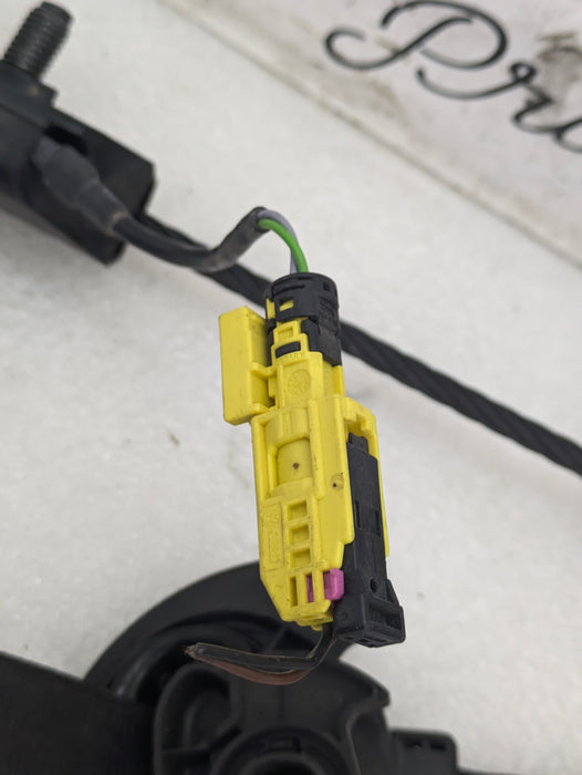 2015-2018 Audi Q3 8U Front Right Passenger Side Seat Belt & Pre Tensior 8U0857620
