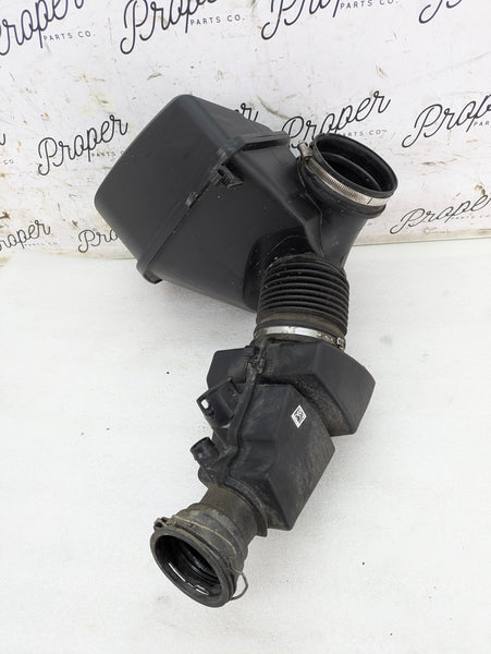 BMW G20 G22 G23 G26 330ix 330ex 430ix B46 Engine Intake Filtered Air Pipe With Resonator 8656981