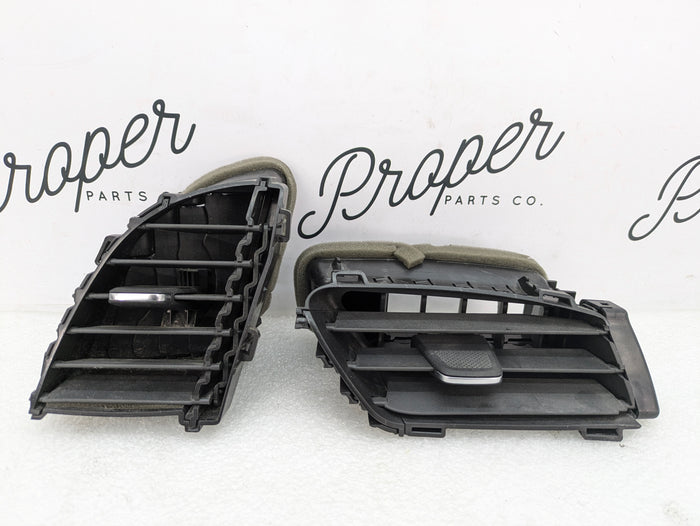 Chevrolet C7 Corvette Stingray Left/Driver Side Dashboard HVAC Air Vent Pair 23302471/23302481