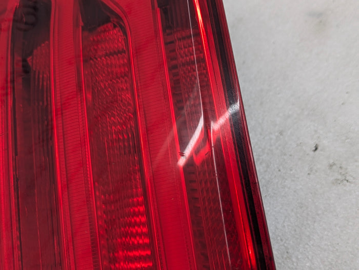 BMW F32 F33 F36 435xi 428xi 440xi 430xi Pre-LCI Right/Passenger Side Outer Tail Light 7296100 *NOTE*