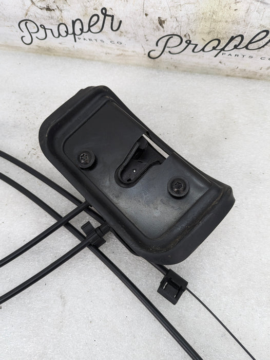 Chevrolet C7 Corvette Left/Driver Side Door Electronic & Manual Release Latch 23190350/16920656