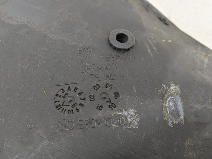 BMW E60 E61 M5 E63 E64 M6 Front Left/Driver Brake Air Duct & Bracket 7898241/51117906473