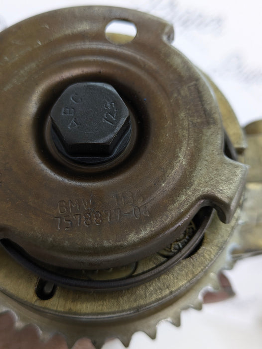 BMW F3X E9X E82 E88 F22 F23 F10 E70 F15 N55 Engine Exhaust Camshaft W/Ledger & Gear 7583208/7576161