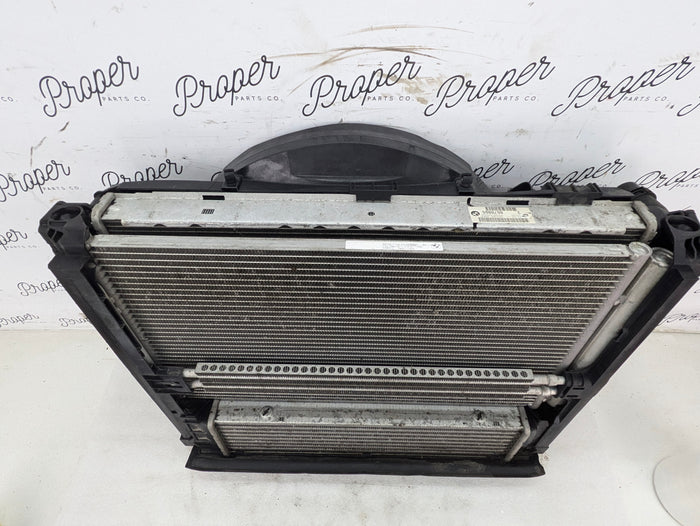 BMW E90 E92 E93 335xi 335i N55 N54 Auto Transmission Engine Cooling Pack Radiator/AC Condenser/Intercooler/600W Fan 17117788903/7545366