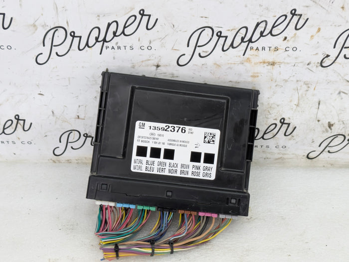 2015 Chevrolet 5th Gen Camaro 2SS Main Body Control Module BCM 13592376