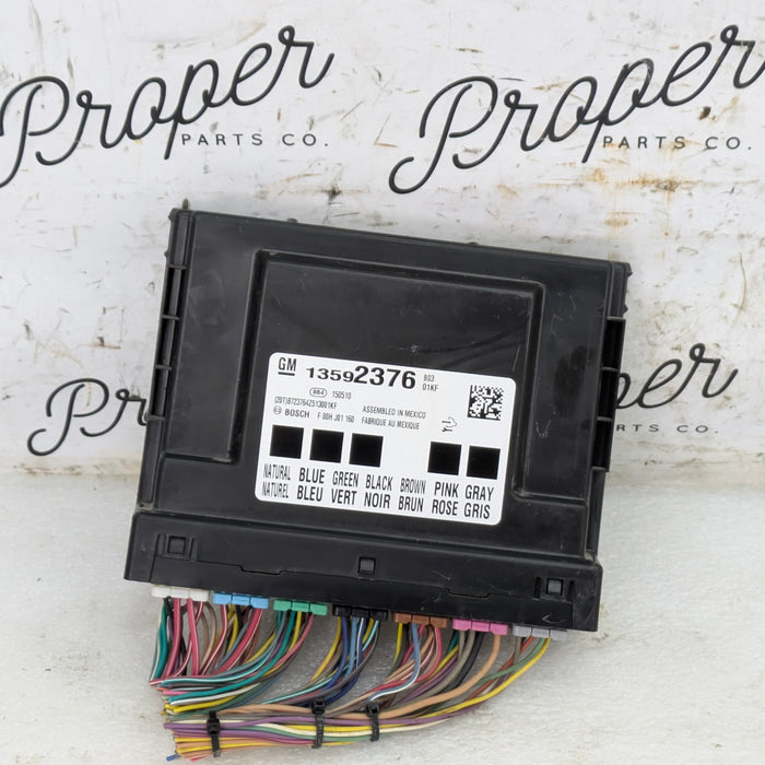 2015 Chevrolet 5th Gen Camaro 2SS Main Body Control Module BCM 13592376