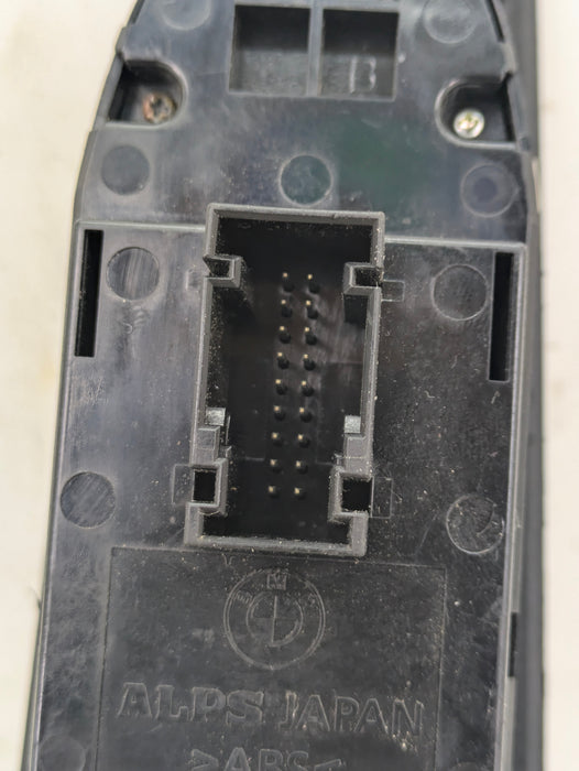 BMW E91 E90 3 Series Left/Driver Side Front Master Window Switch 9132131