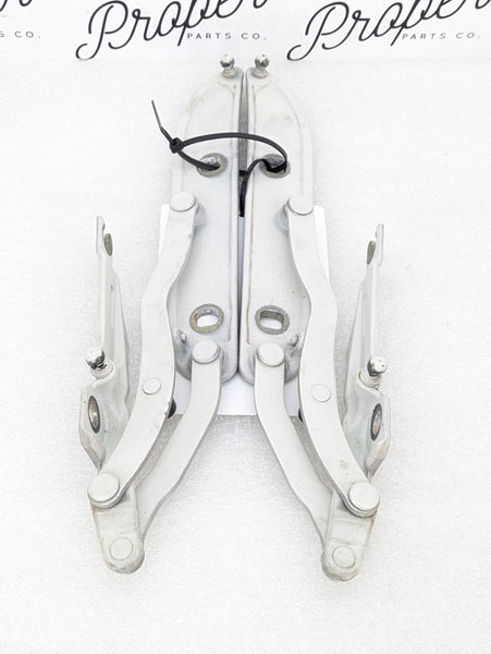 BMW E46 M3 330ci 328ci 325ci 323ci 320i Coupe/Sedan Trunk Lid Hinge Set Pair Left Right Alpine White 300 8220073/8220074