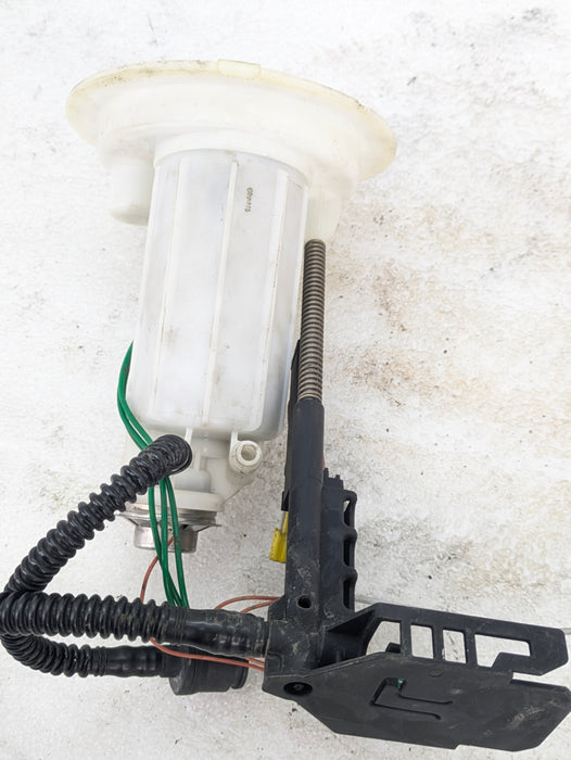 BMW E60 E61 M5/E63 E64 M6 Fuel Pump W/Level Sensor Right 2282690/2282689