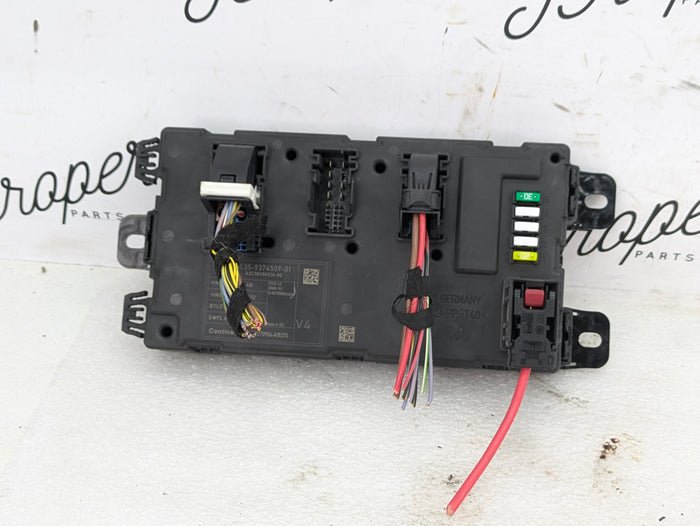 BMW F22 F23 228xi M235xi 230xi M240xi Rear Electronic Body Control Module Fuse Box 9374509